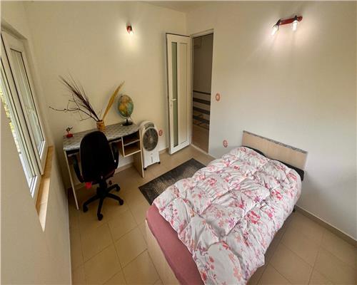 Vila duplex de vanzare – Barnova, zona exclusivista, curte cu vegetatie matura, vedere deosebita