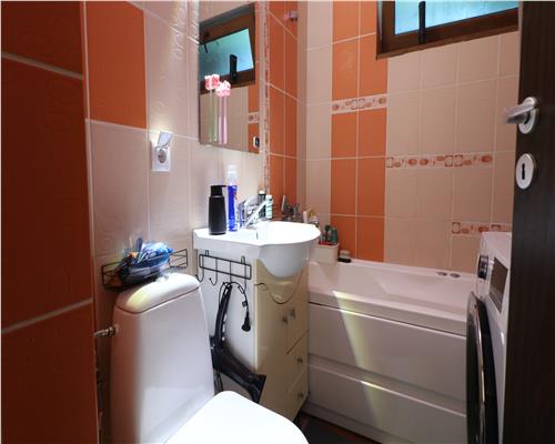 Apartament 2 camere Et 1 Loc de parcare