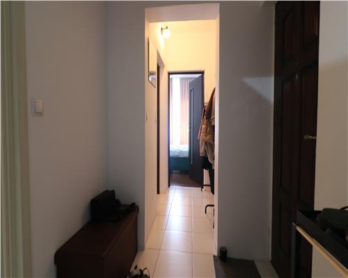 Apartament 2 camere Et 1 Loc de parcare