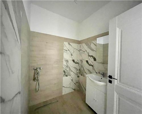Tva inclus! Intabulat, 2 camere in zona Manta Rosie  Hlincea