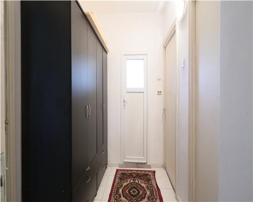 Apartament de 3 camere decomandat, etaj 3, 2 bai  Pacurari