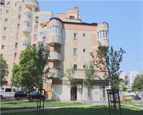 Apartament de 3 camere decomandat, etaj 3, 2 bai  Pacurari