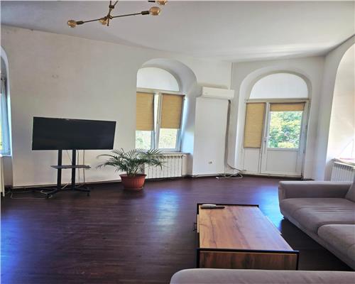 Apartament ultracentral de inchiriat 3 camere
