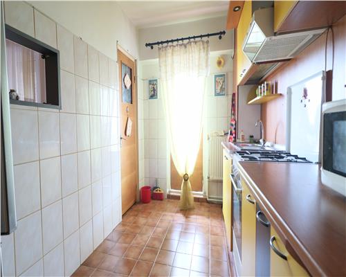 Apartament 3 camere HALA CENTRALA