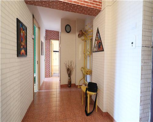 Apartament 3 camere HALA CENTRALA