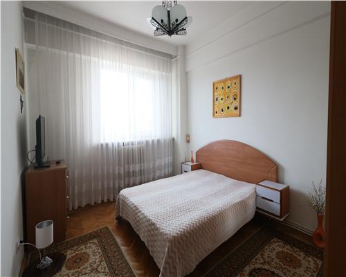Apartament 3 camere HALA CENTRALA
