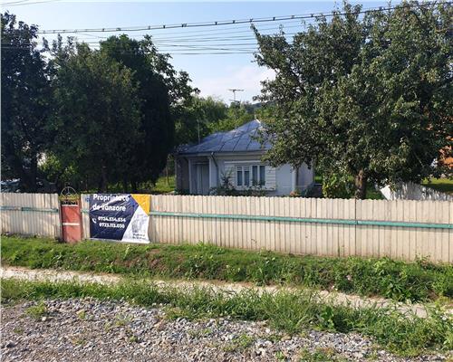 Teren intravilan cu constructii existente 5300 mp – Chiperesti Iasi