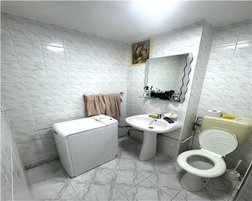 Apartament cu 3 camere de vanzare | zona Dristor |