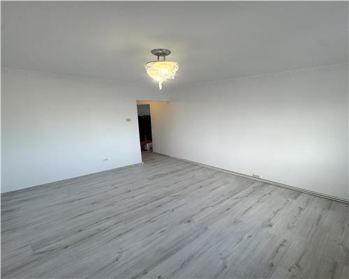 Apartament cu 3 camere de vanzare | zona Dristor |