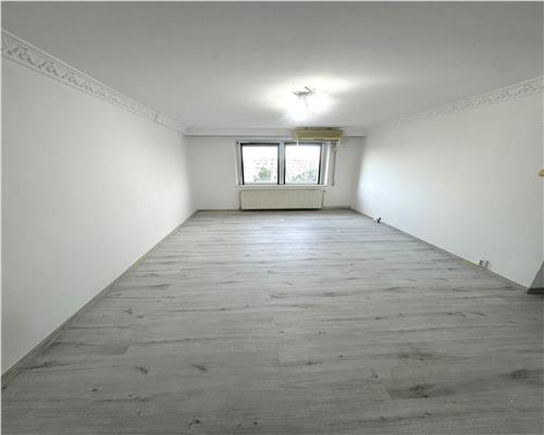 Apartament cu 3 camere de vanzare | zona Dristor |