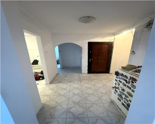 Apartament cu 3 camere de vanzare | zona Dristor |