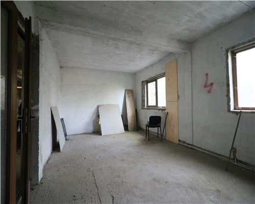 Proprietate unica, cu potential de dezvoltare  400 mp construiti + teren generos, pozitie excelenta