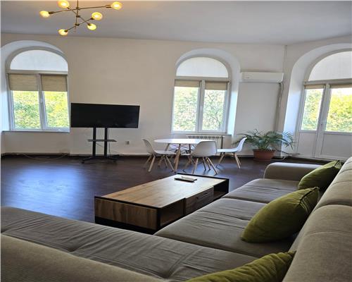 Apartament spatios cu 3 camere | Ultracentral |