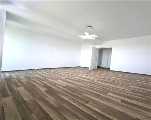 Apartament tip spatiu de birouri | De inchiriat | Zona Aparatorii Patriei |